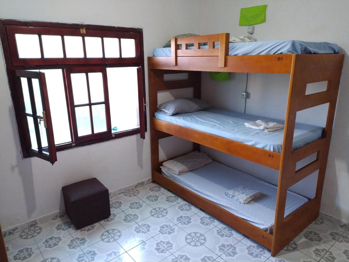 Pinegroove Hostel Vlora Luaran gambar