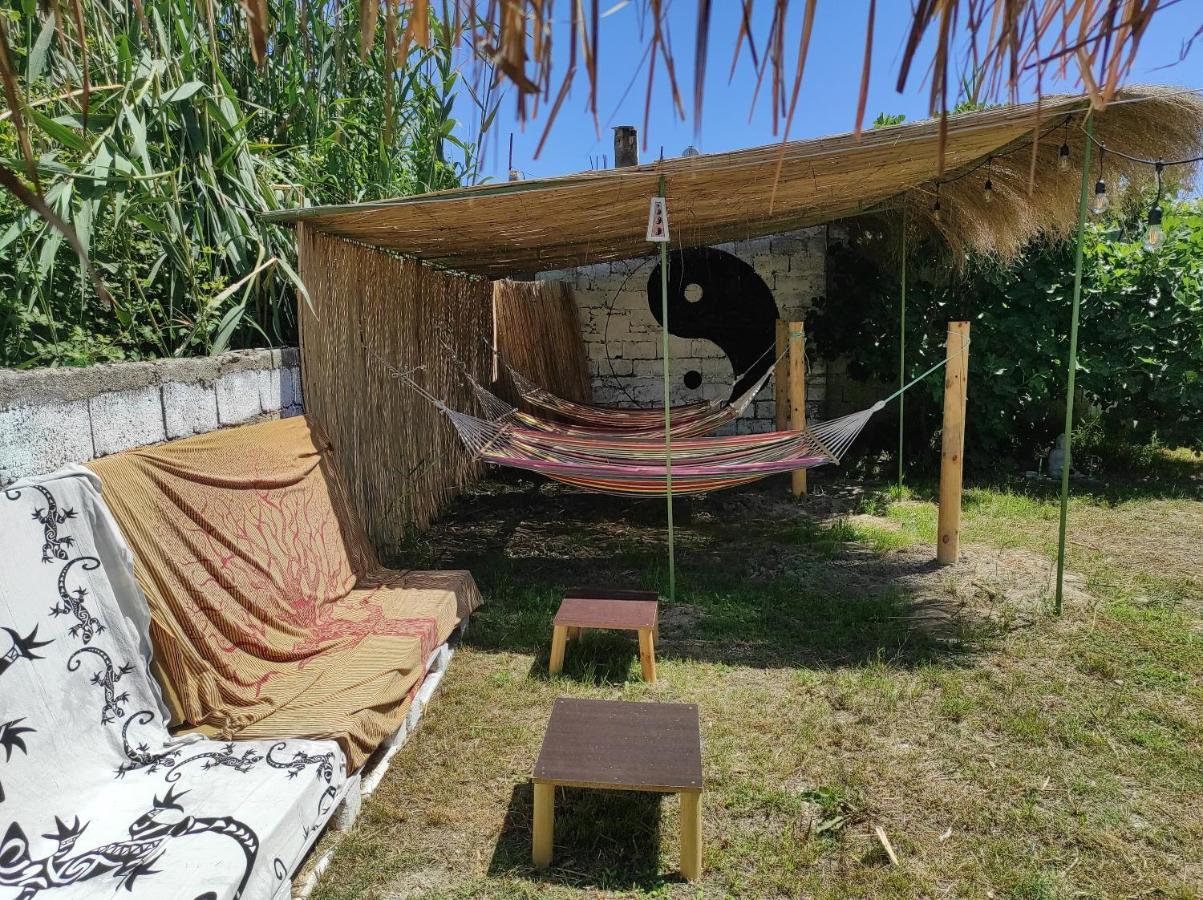 Pinegroove Hostel Vlora Luaran gambar