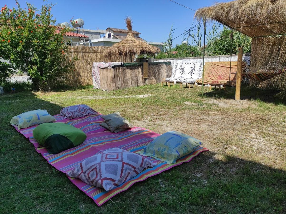 Pinegroove Hostel Vlora Luaran gambar