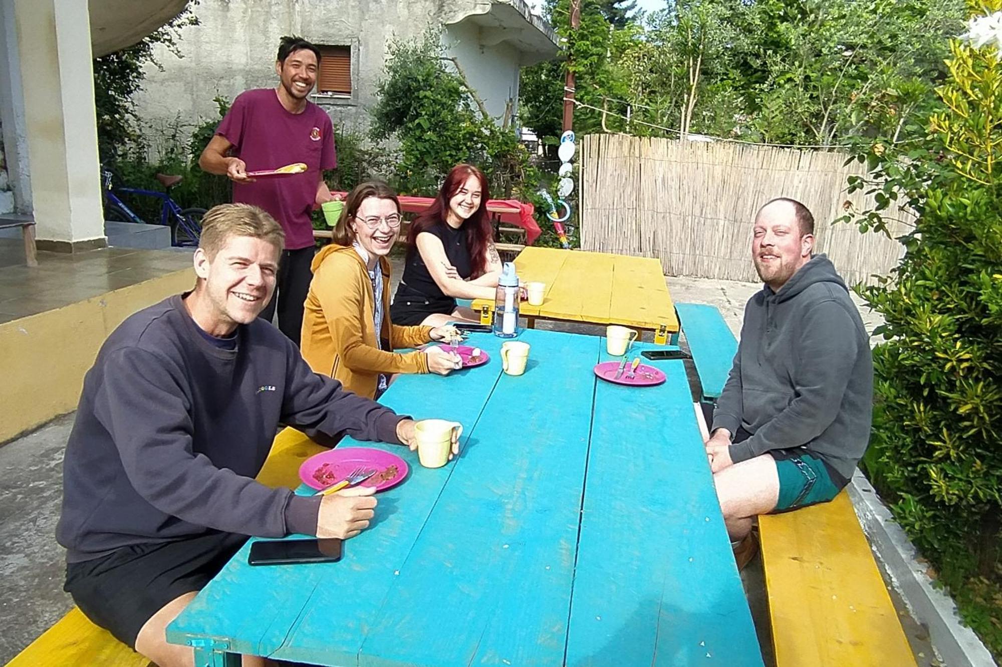 Pinegroove Hostel Vlora Luaran gambar